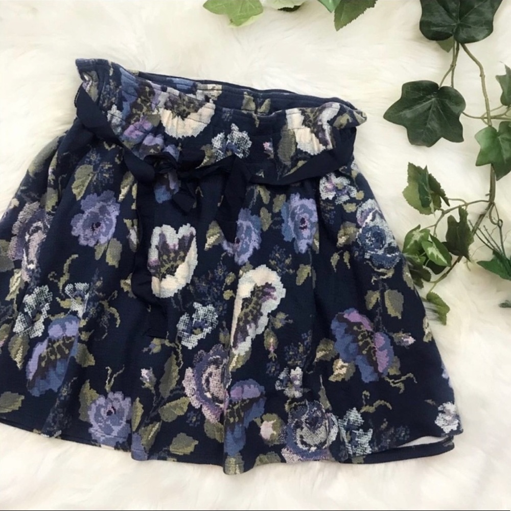 Lauren Conrad Floral Mini with Waist Bow Small